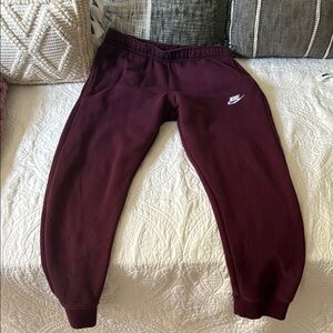Nike mens Maroon Jogger Pants